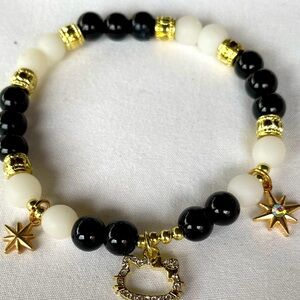✔️✔️Hello Kitty Sanrio Bracelet